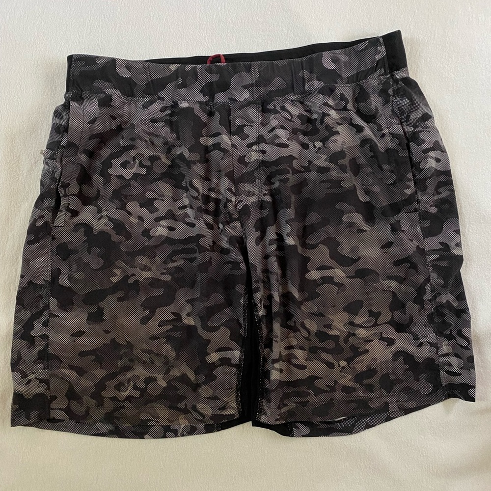 Mens lululemon athletic shorts